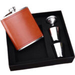 nab-r-flyaga-dlya-alkogolyu-2-charki-v-podarunkov-y-korobts-1-500x400